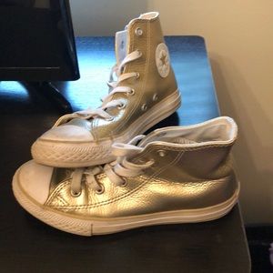 Gold Converse girls size 1